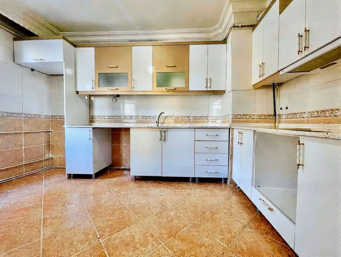 ERZURUM KİRALIK 4+1 DAİRE ARA/6 KAT 160M² YAKUTIYE