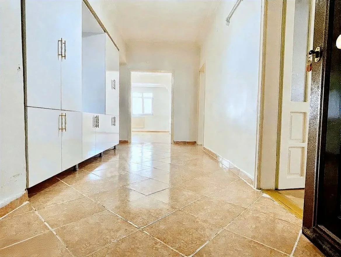 ERZURUM KİRALIK 4+1 DAİRE ARA/6 KAT 160M² YAKUTIYE