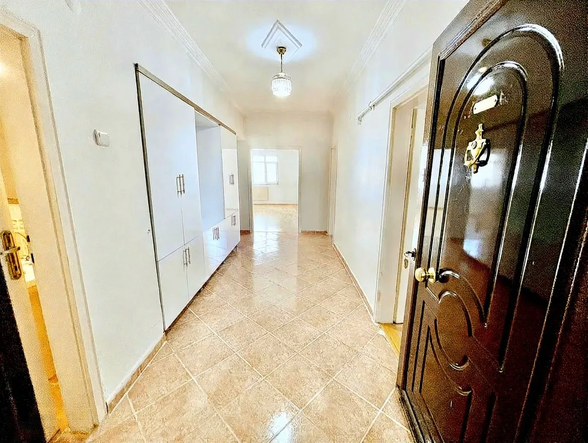 ERZURUM KİRALIK 4+1 DAİRE ARA/6 KAT 160M² YAKUTIYE