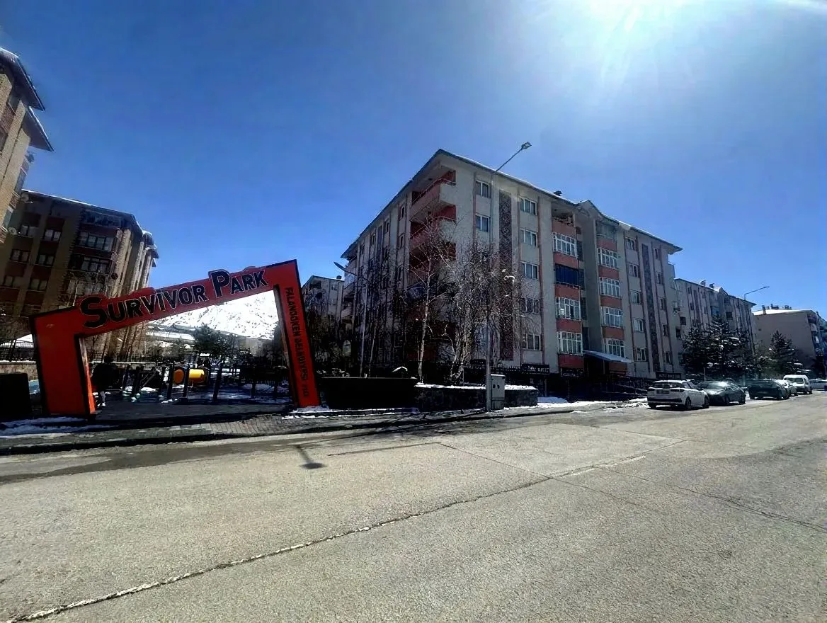 150M² ERZURUM KİRALIK 3+1 DAİRE PALANDÖKEN ASANSÖRLÜ - Fotoğraf 21