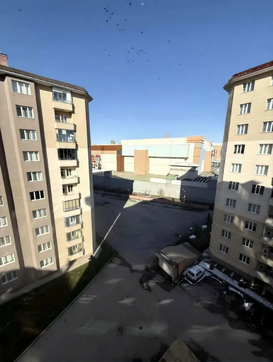 ERZURUM YAKUTIYE KİRALIK 4+1 DAİRE 220M² MERKEZİ ISITMALI - Fotoğraf 13