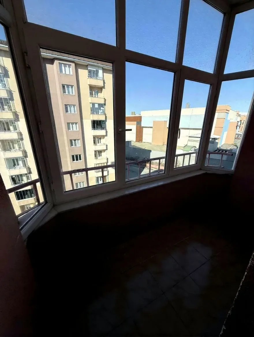 ERZURUM YAKUTIYE KİRALIK 4+1 DAİRE 220M² MERKEZİ ISITMALI - Fotoğraf 14
