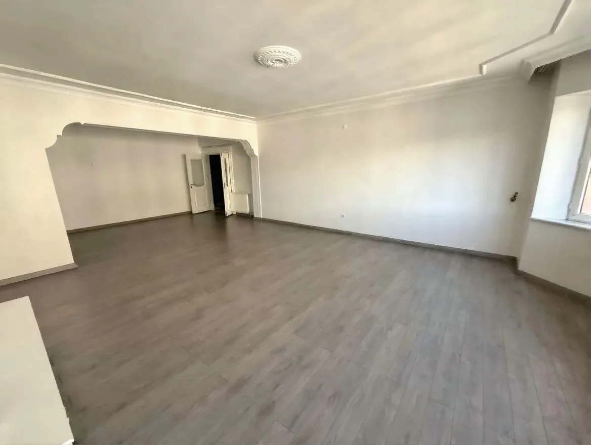 ERZURUM YAKUTIYE KİRALIK 4+1 DAİRE 220M² MERKEZİ ISITMALI - Fotoğraf 21