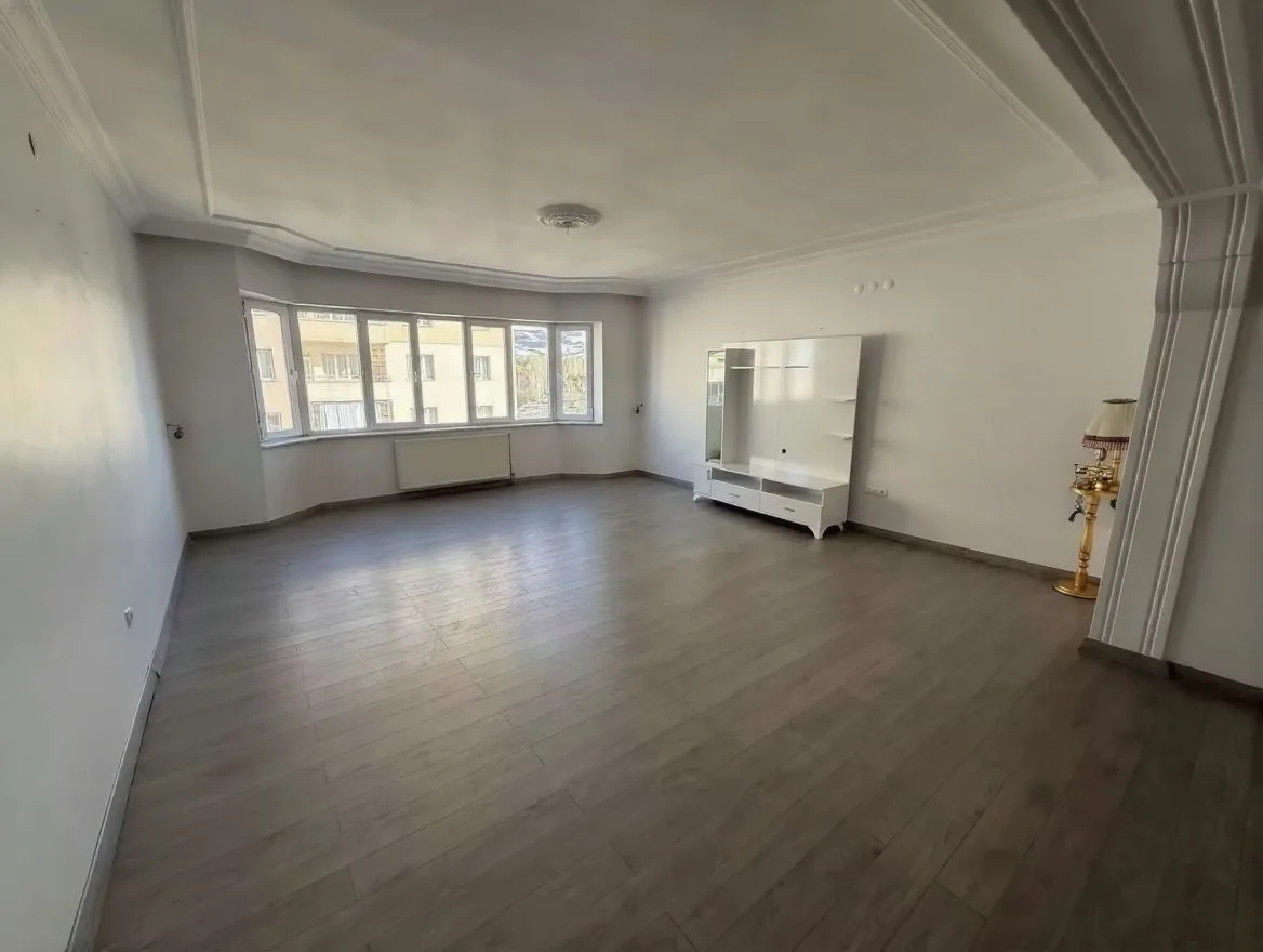 ERZURUM YAKUTIYE KİRALIK 4+1 DAİRE 220M² MERKEZİ ISITMALI - Fotoğraf 25