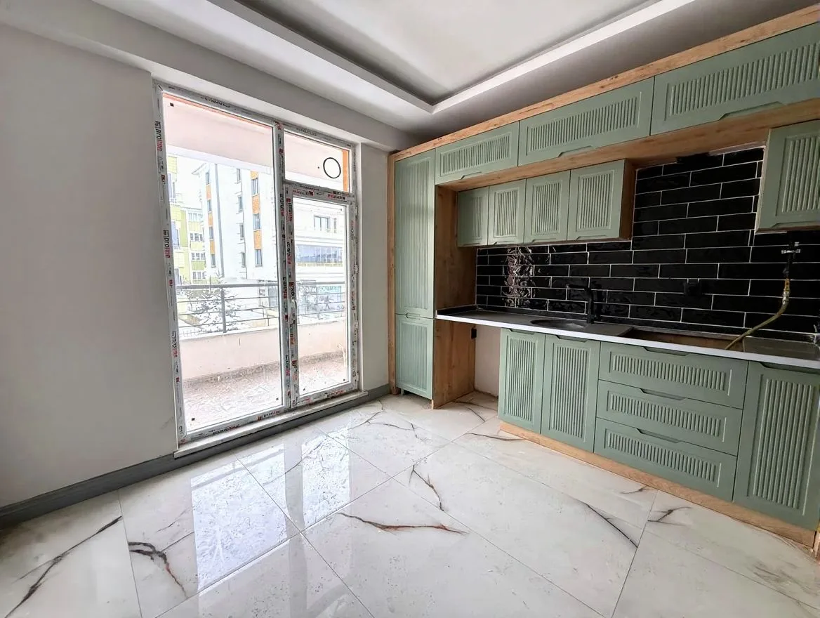 3+1 SATILIK DAİRE ERZURUM/AZIZIYE 120M² GİRİŞ KAT