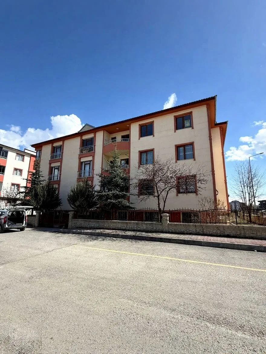 ERZURUM AZIZIYE SATILIK 3+1 DAİRE 145M²
