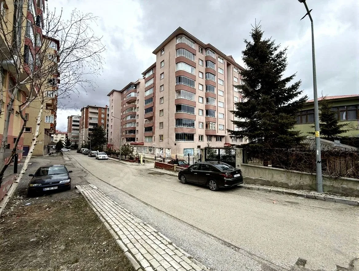ERZURUM PALANDÖKEN SATILIK 3+1 DAİRE 170M² ASANSÖRLÜ