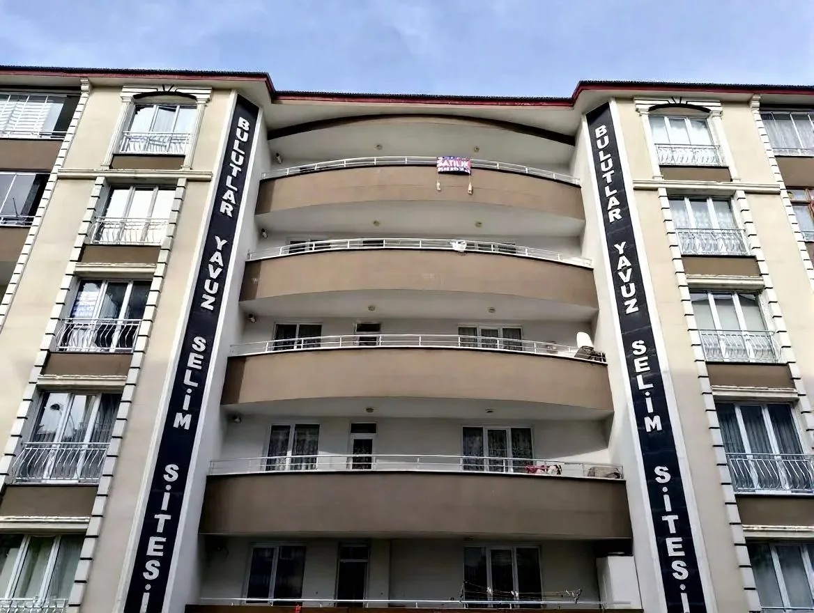 185M² ERZURUM SATILIK 3+1 DAİRE YAKUTIYE MERKEZİ ISITMALI