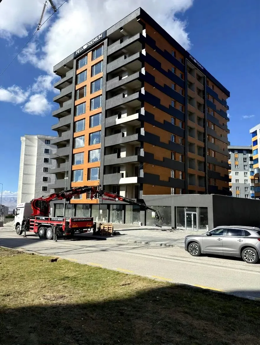 ERZURUM PALANDÖKEN SATILIK 4+1 DAİRE HÜSEYIN AVNI ULAŞ MH. 158M²