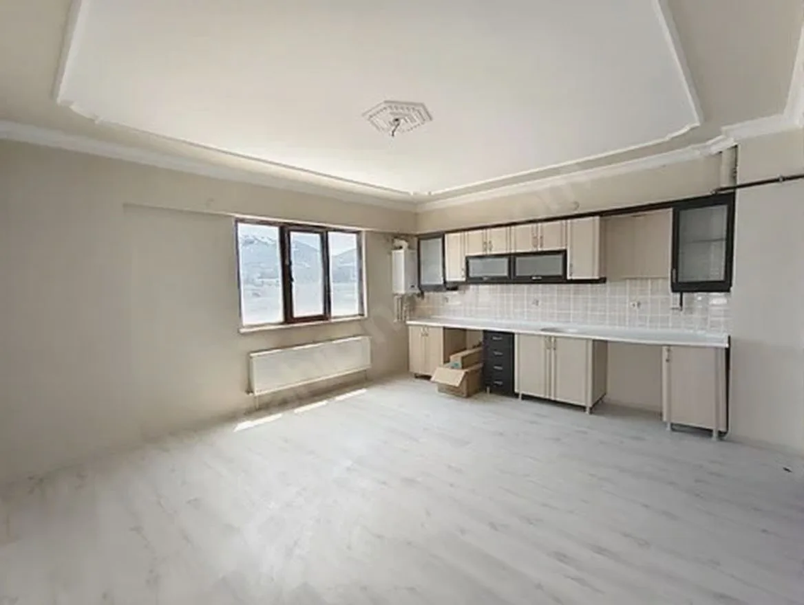 ERZURUM YAKUTIYE SATILIK DEPO 500M² - Fotoğraf 6