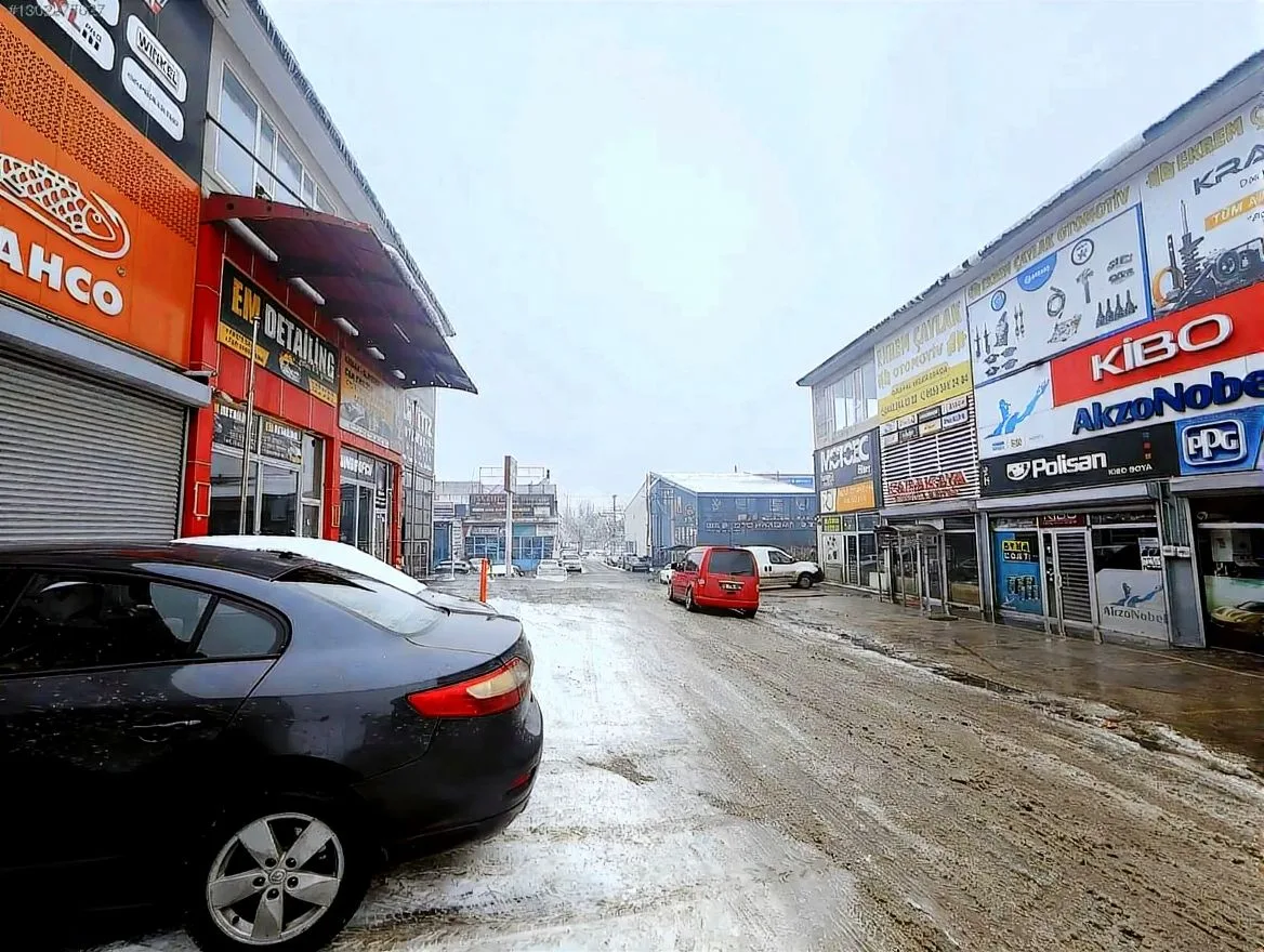SATILIK DÜKKAN ERZURUM YAKUTIYE KURTULUŞ MH. 115M²