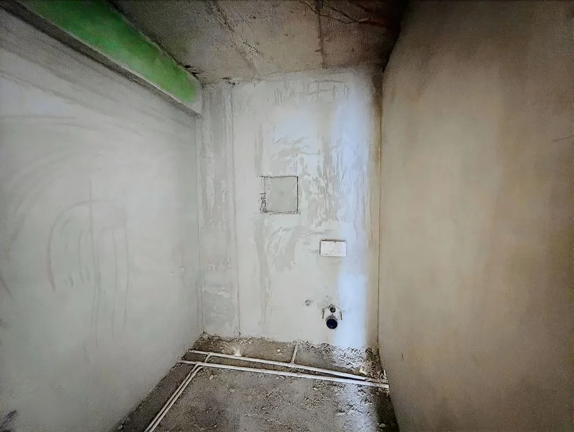 1+1 SATILIK DAİRE ERZURUM/AZIZIYE 46M² ÇATI KATI - Fotoğraf 10