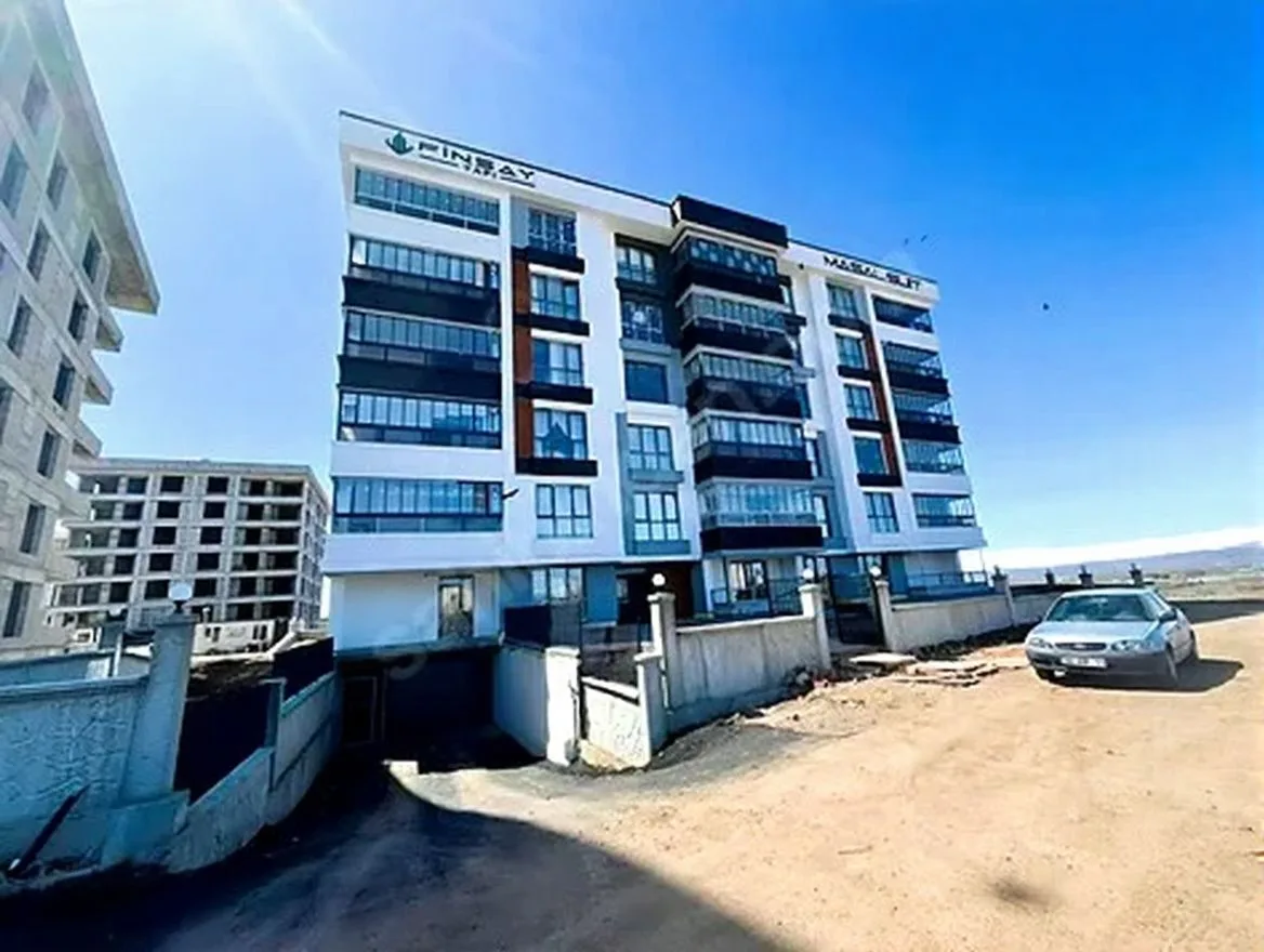 ERZURUM SATILIK 2+1 DAİRE ARA/6 KAT 70M² YAKUTIYE - Fotoğraf 16