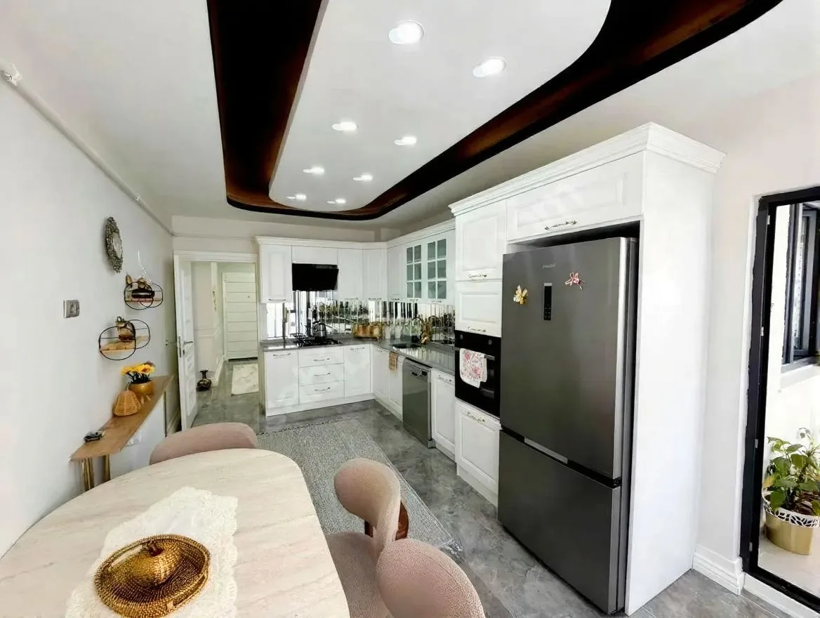ERZURUM SATILIK 4+1 DAİRE ARA/7 KAT 170M² PALANDÖKEN - 1