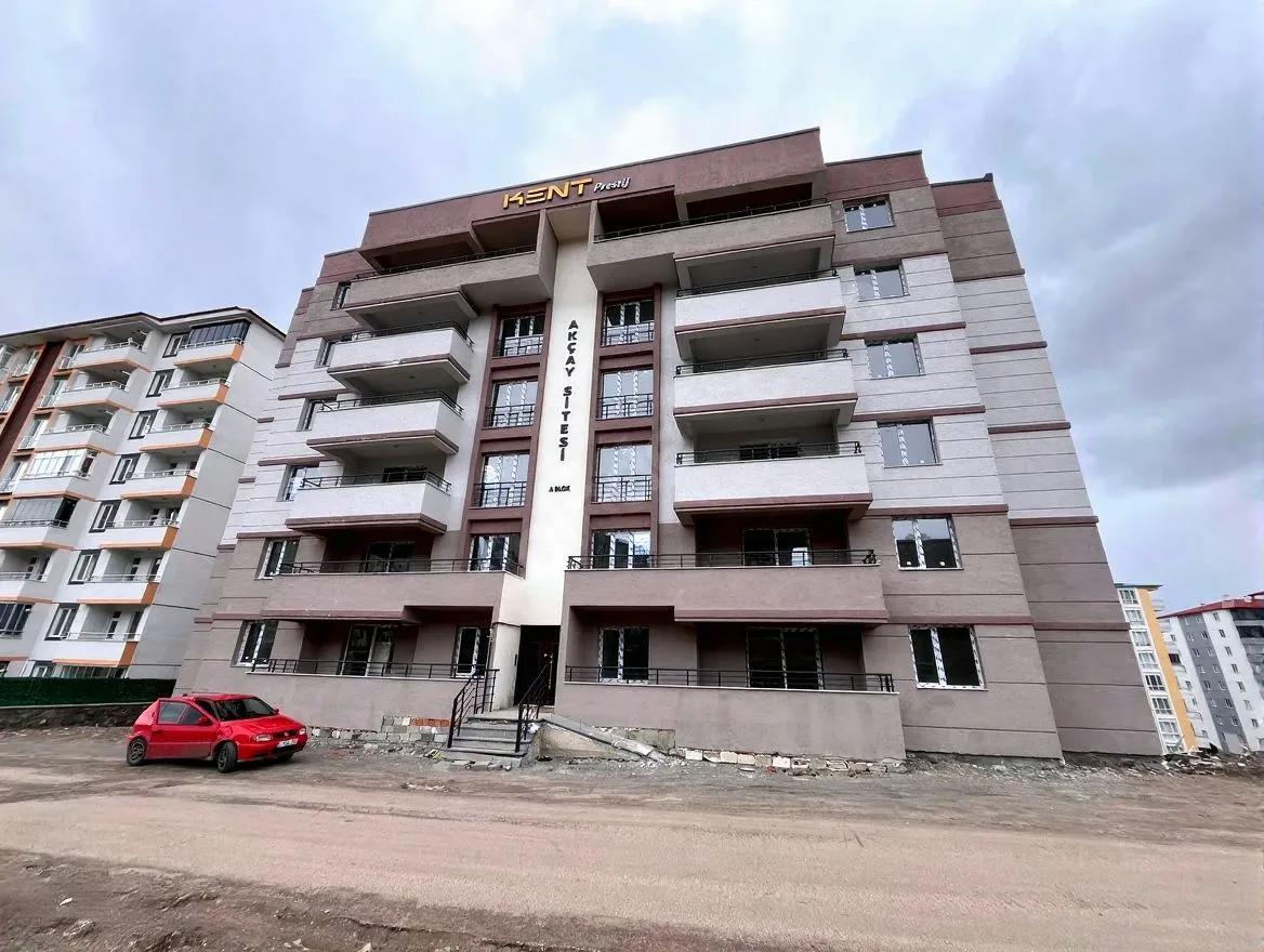 ERZURUM YAKUTIYE SATILIK 3+1 DAİRE KURTULUŞ MH. 125M² - 1