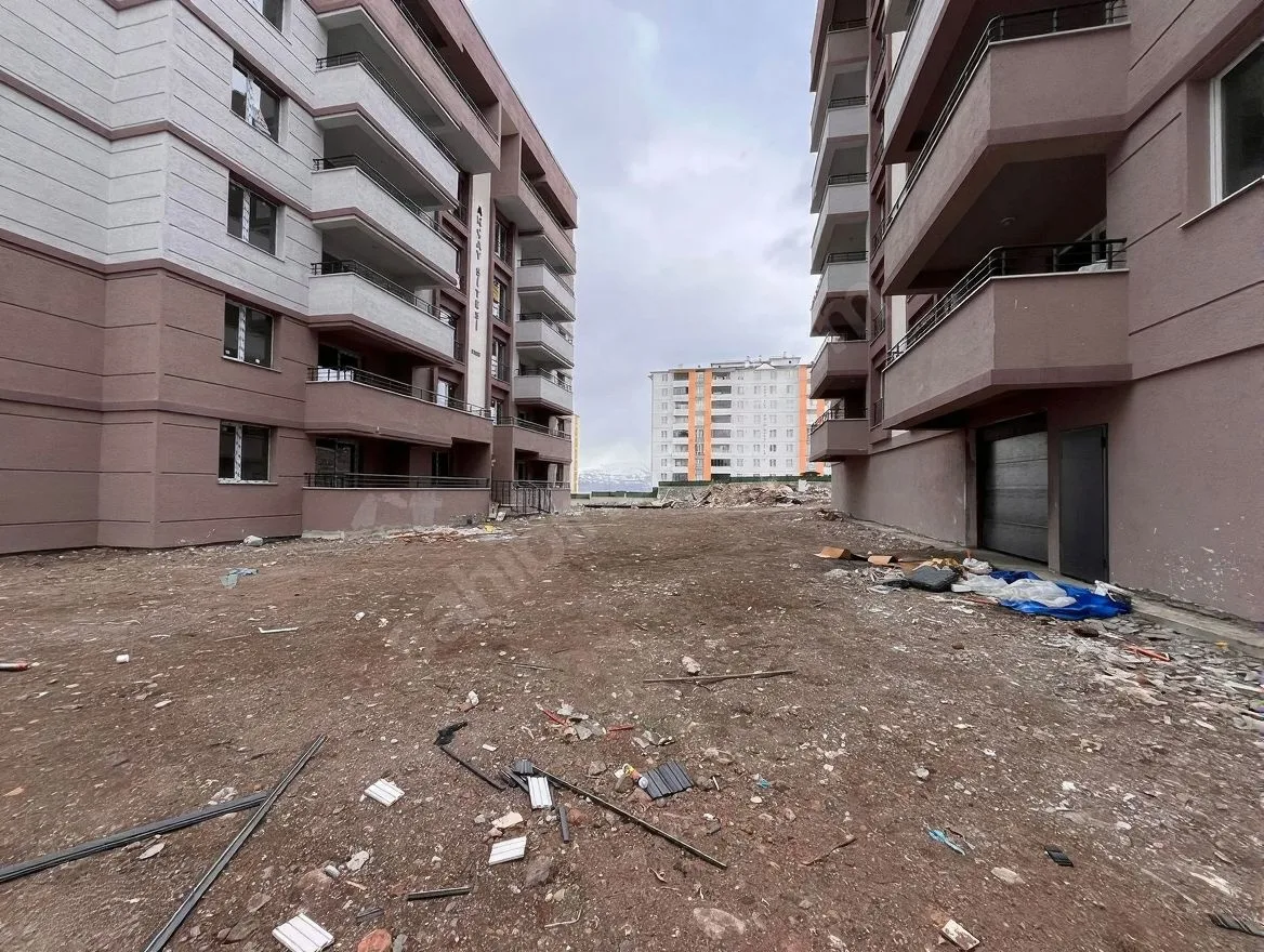 ERZURUM YAKUTIYE SATILIK 3+1 DAİRE KURTULUŞ MH. 125M² - Fotoğraf 21