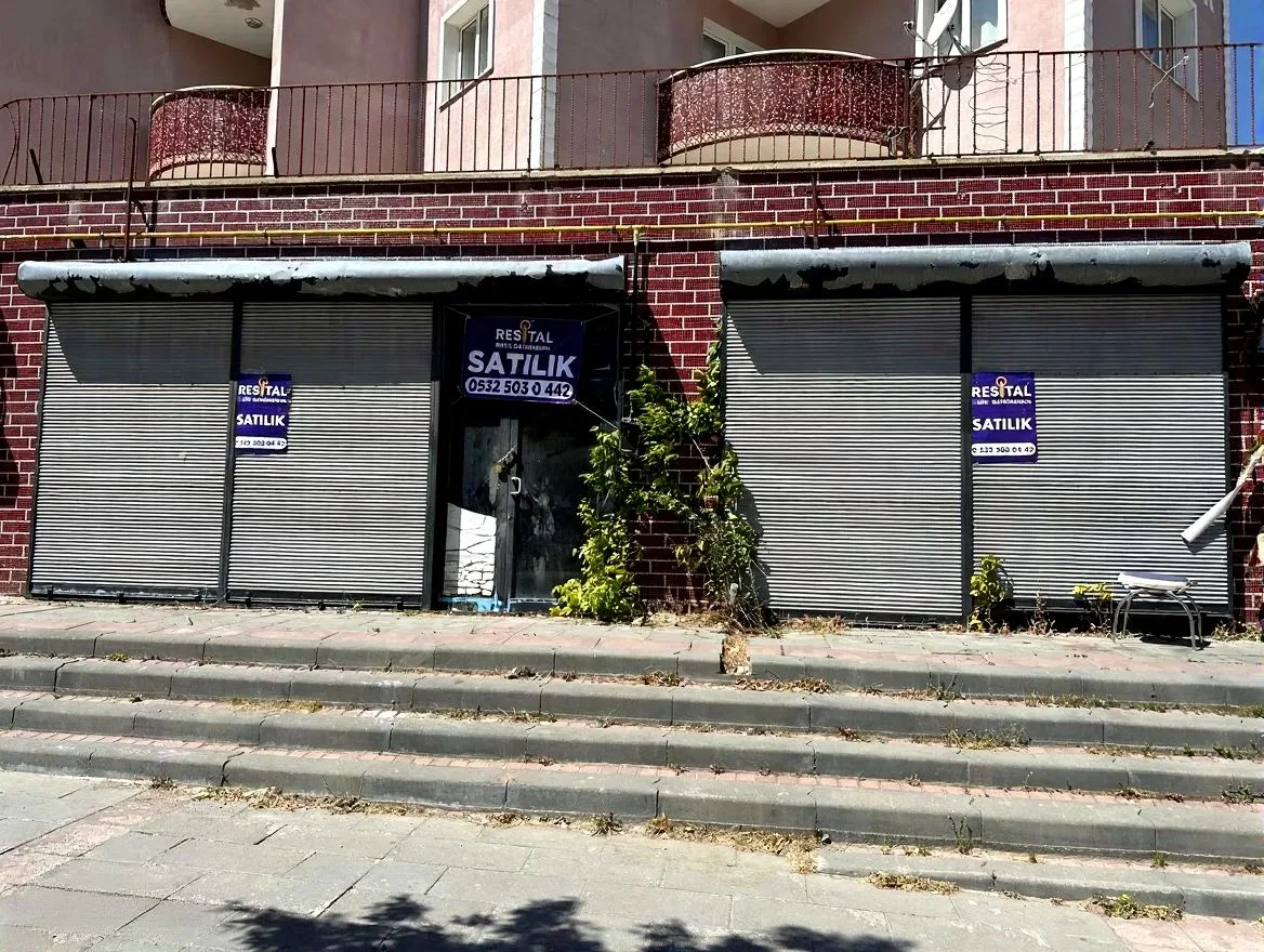 ERZURUM PALANDÖKEN MÜFTÜ SOLAKZADE MH. SATILIK DÜKKAN 128M²