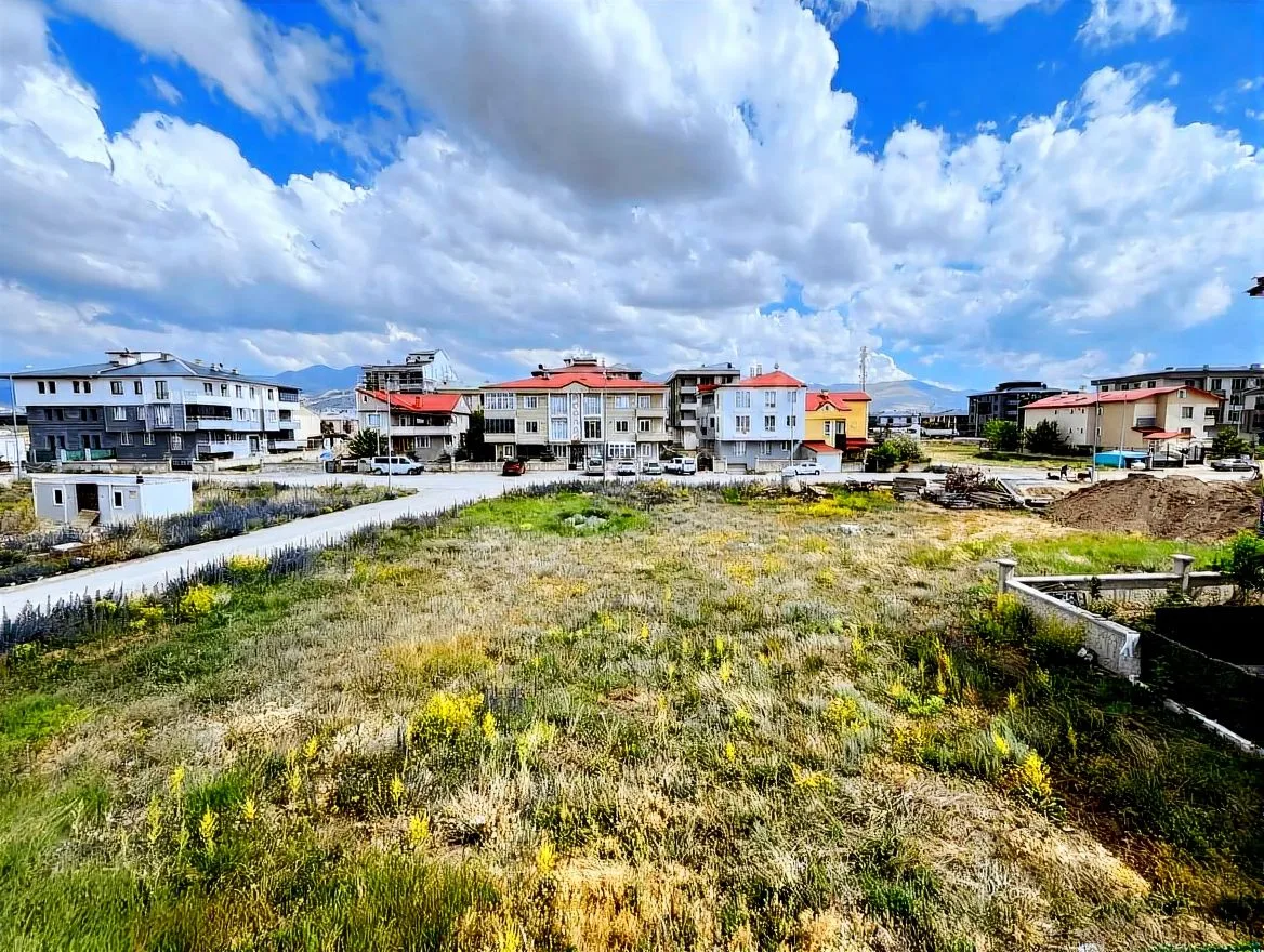 ERZURUM SATILIK 3+1 DAİRE ARA/3 KAT 135M² AZIZIYE - Fotoğraf 17