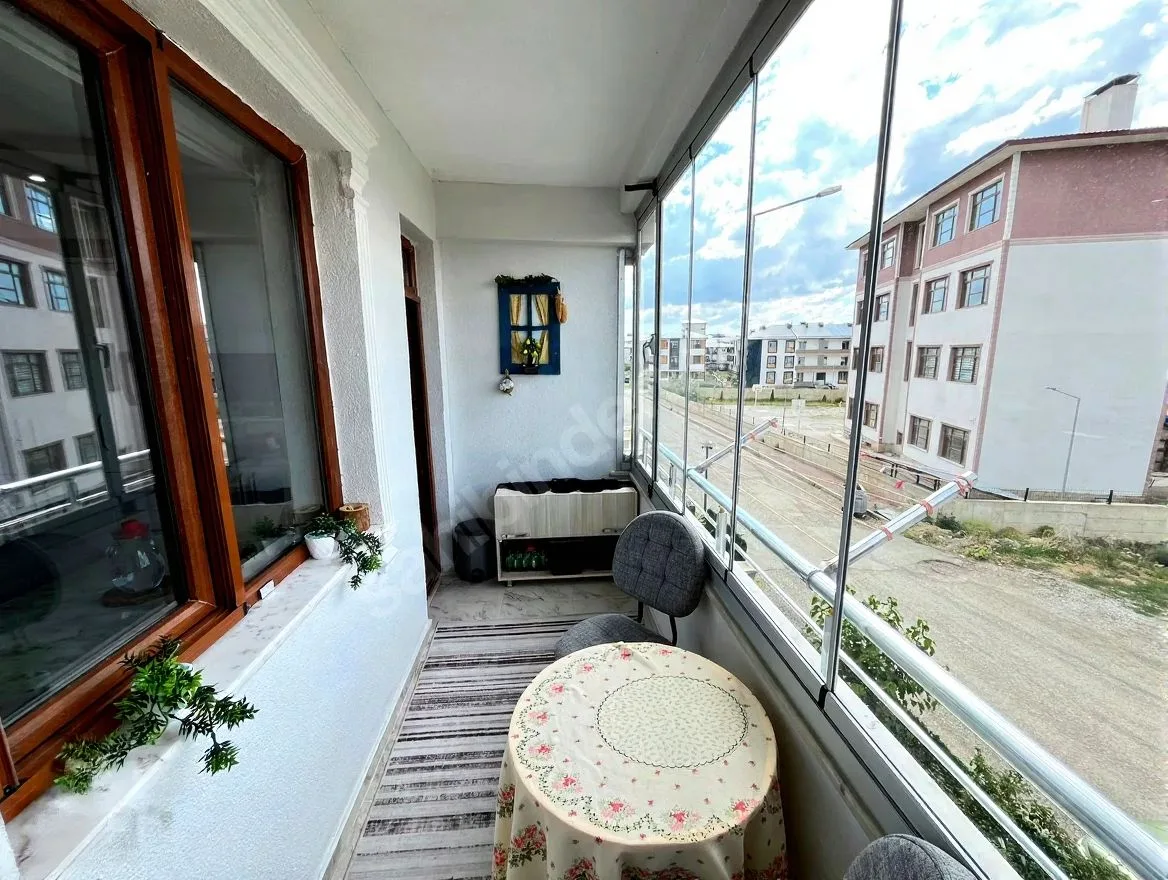 ERZURUM SATILIK 3+1 DAİRE ARA/3 KAT 135M² AZIZIYE