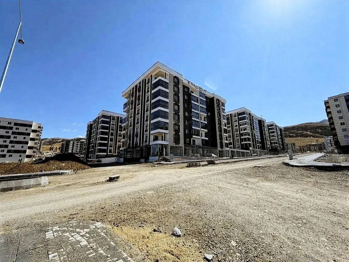 ERZURUM PALANDÖKEN SATILIK 4+1 DAİRE 142M² YENİ - Fotoğraf 7
