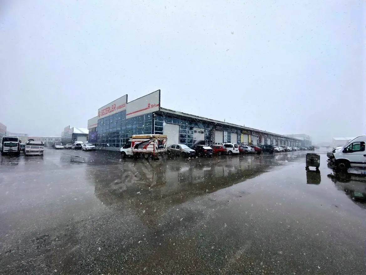 SATILIK DÜKKAN ERZURUM YAKUTIYE 180M² KURTULUŞ MH. - Fotoğraf 8