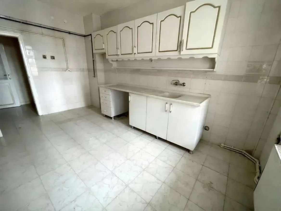 ERZURUM YAKUTIYE KİRALIK 3+1 DAİRE ★ 130M² ASANSÖRLÜ - Fotoğraf 6
