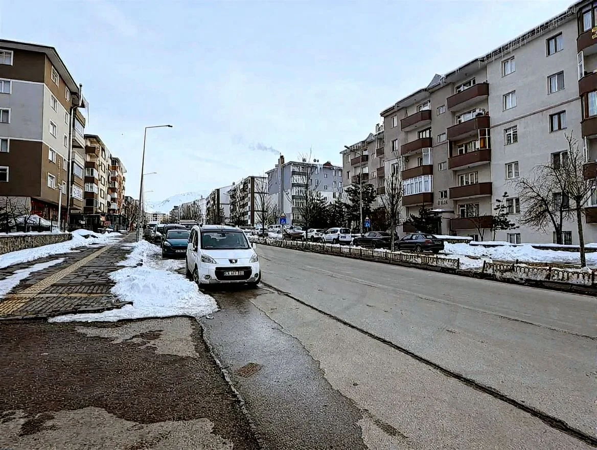 120M² KİRALIK DÜKKAN ERZURUM PALANDÖKEN HÜSEYIN AVNI ULAŞ MH. - Fotoğraf 12