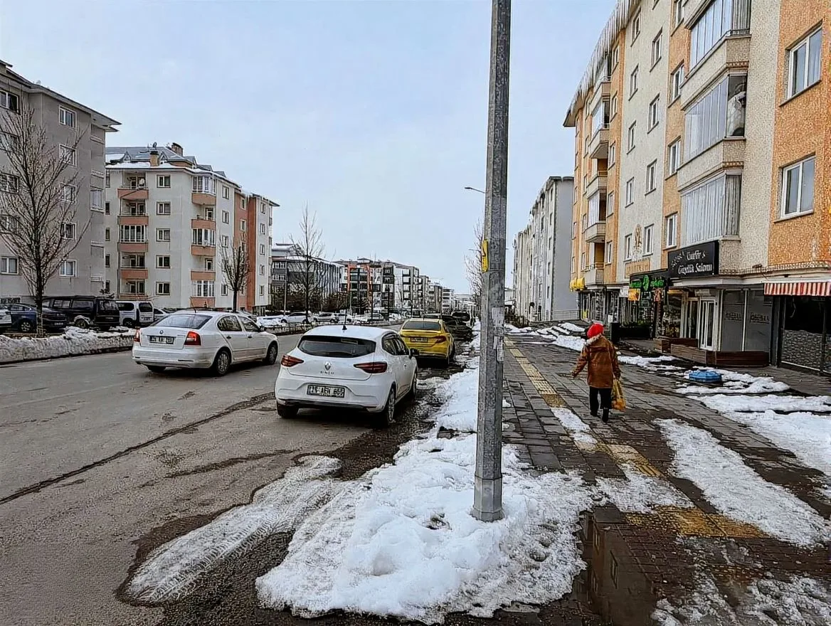 120M² KİRALIK DÜKKAN ERZURUM PALANDÖKEN HÜSEYIN AVNI ULAŞ MH. - Fotoğraf 14